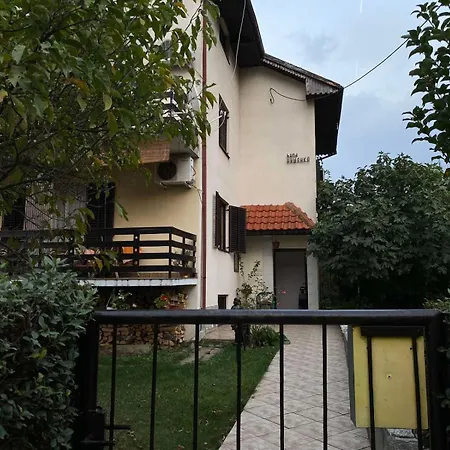 Lalatovic Two Bedroom Apartment